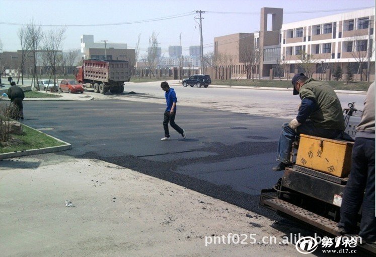 我单位在南京及周边范围内生产及出售沥青混凝土,承揽路面施工工程