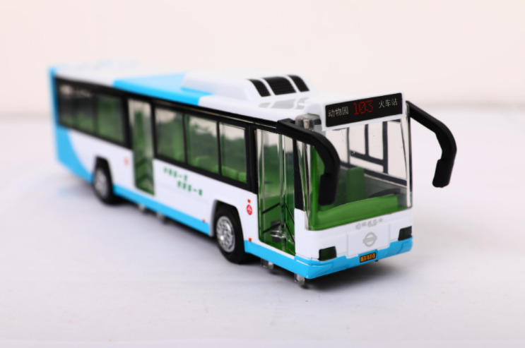 巴士管家定制客运覆盖100城 完成首个百城目标
