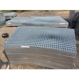 供应镀锌格栅板平台钢格栅沟盖板平台格栅板价格便宜