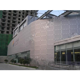 江苏氟碳铝单板 穿孔铝板幕墙每平方价格 厂家供应 来图定制
