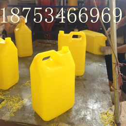 山东10L塑料桶10升扁方桶生产厂家10公斤汽车尾气处理液桶