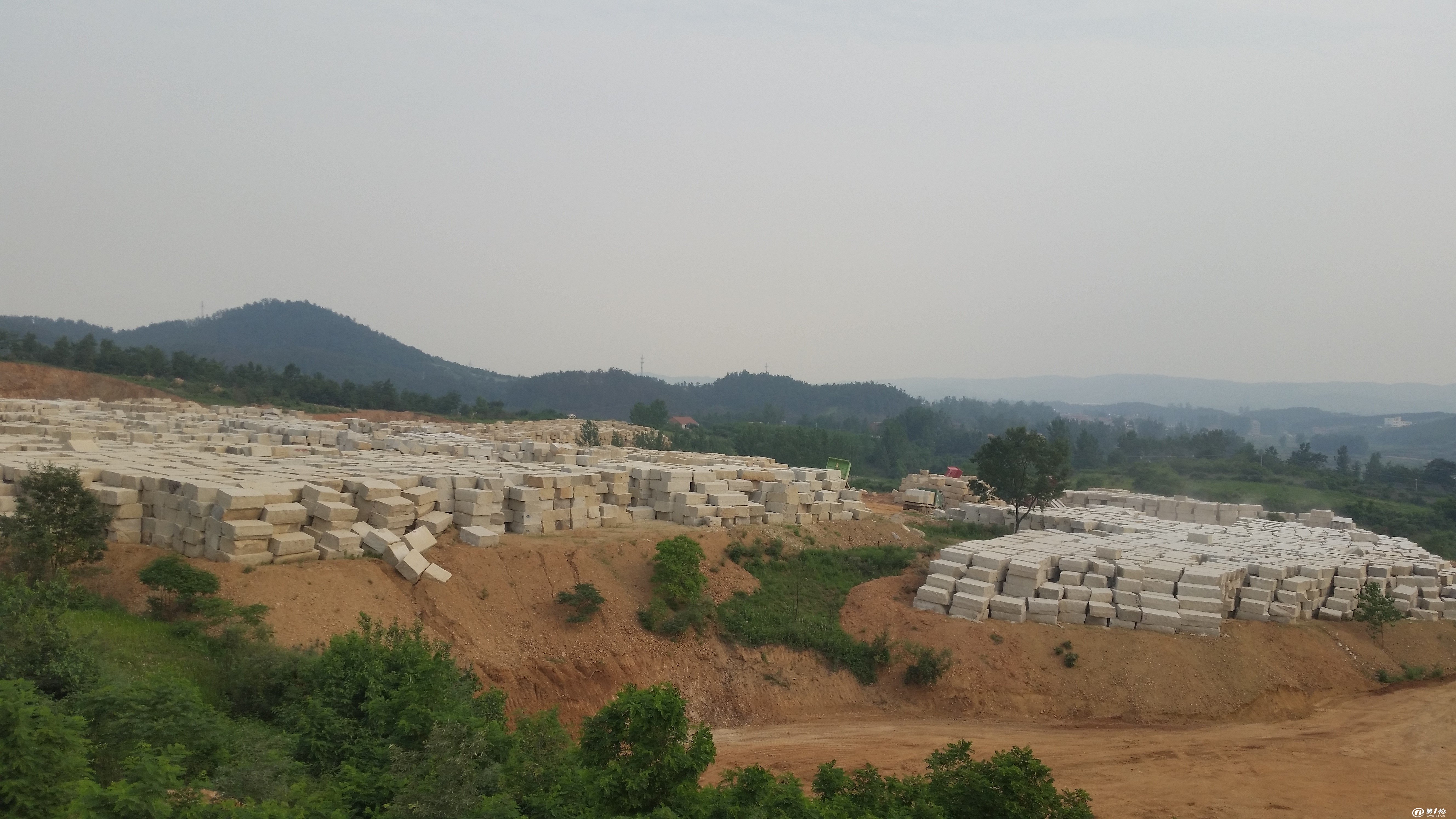 花岗岩 湖北随州正发石材有限公司,座落在风景秀丽的随县吴山镇闽商