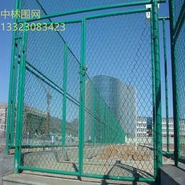 5人制笼式足球场墨绿色围网包塑铁丝网