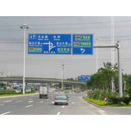 华鹏交通科技隔离护栏(图)、道闸 智能停车场、邵阳停车场设施
