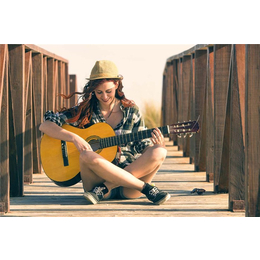 吉他|洛丽塔教育|吉他乐器