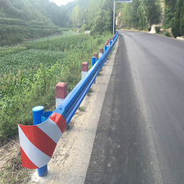 青海波形护栏参数高速公路护栏板防撞栏安装