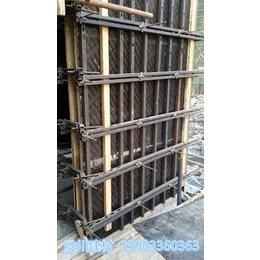 木制背楞结合钢结构剪力墙模板支撑降低施工成本