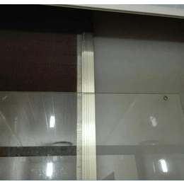 上海长宁区****玻璃贴膜服务办公室玻璃贴膜贴磨砂 