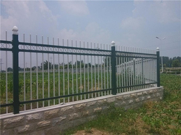 马场护栏-山东塑钢护栏(在线咨询)-银川护栏