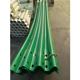 怒江波形护栏板|鲁冠护栏板厂家|波形护栏板安装方式