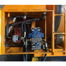 重庆混凝土输送泵泵车-德杰机械混凝土泵型号