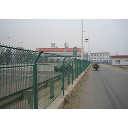 养殖铁丝围栏网、鼎矗商贸、铁丝围栏网
