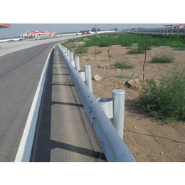 阜阳高速公路护栏、通程护栏板、****高速公路护栏板