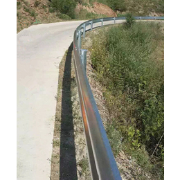 镀锌喷塑波形护栏价格-福州波形护栏板-宏利波形护栏板(多图)