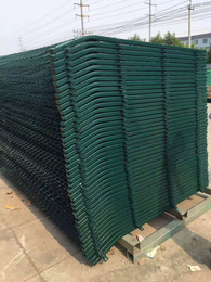 河北东联厂家现货供应铁路护栏网浸塑墨绿色工程粉末*