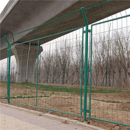 供应揭阳铁路护栏网 佛山高速公路防护网 公路框架护栏网厂家