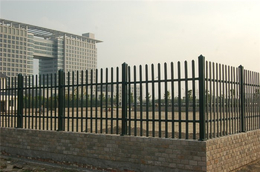 滨州栅栏-山东塑钢护栏-学校方管锌钢栅栏