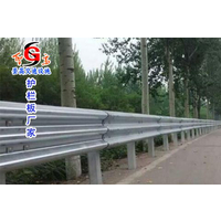 黑龙江圣高通护栏板安装施工步骤
