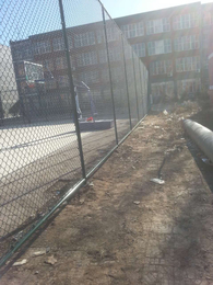 球场围栏网厂篮球场护栏网安装