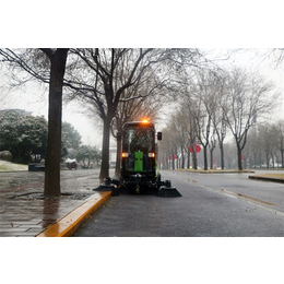 小型扫路车*-伊春小型扫路车- 田意环保推雪机厂家