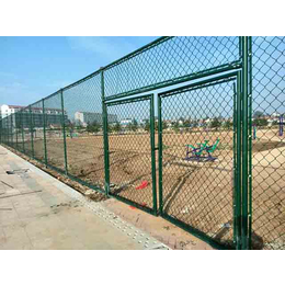 黔东南足球场围栏网,威友丝网,足球场围栏网生产厂家