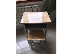 白橡木桌面钢制课桌.JPG
