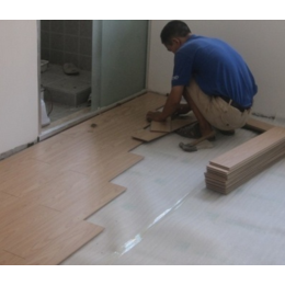 pvc 地板安装,鄂州地板安装,得盛来建材(查看)