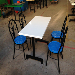 东莞玻璃钢餐桌椅厂家、汇霖餐桌椅耐压性强、玻璃钢餐桌椅