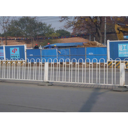 淄博道路隔离护栏网|河北宝潭护栏|道路隔离护栏网优点