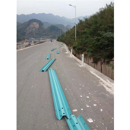 贵州渝黔交通、高速公路喷塑波形护栏厂家地址、贵州波形护栏