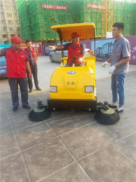 小型扫地车-潍坊天洁机械-座驾式小型扫地车