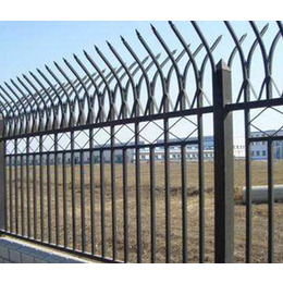 大宇铁艺厂家*,济宁铁艺围墙护栏安装,铁艺围墙护栏安装
