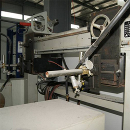 直缝自动焊接专机厂家-郑州直缝自动焊接专机-德捷机械