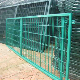 圈地框架护栏网  圈山框架护栏网 防护山林框架护栏网