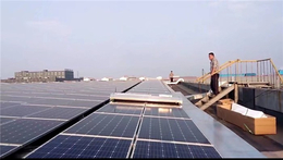 四川太阳能板清洁-山东豪沃-太阳能板清洁方案