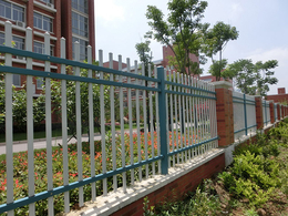 豪日丝网-锡林郭勒盟锌钢阳台护栏-锌钢阳台护栏生产