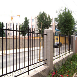 晟卿丝网(图)_锌钢围墙护栏厂家安装_锌钢围墙护栏