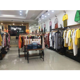 芝麻e柜今年目标在海南省开发200家服装品牌折扣店缩略图