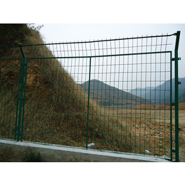 河北华久(图),高架桥护栏网生产厂家,高架桥护栏网