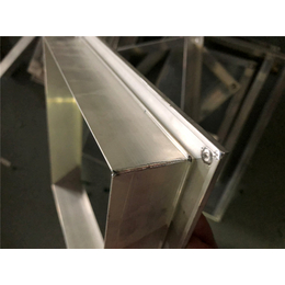 铝出风口自动焊机批发|元晟科技|信宜铝合金风口自动焊机