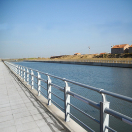 龙哲桥梁护栏(多图)-永州桥梁护栏