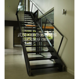 武昌钢构楼梯|武汉亚誉艺术楼梯|阁楼钢构楼梯定制