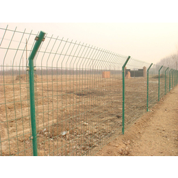 铁路护栏网生产、河北华久(在线咨询)、滁州铁路护栏网