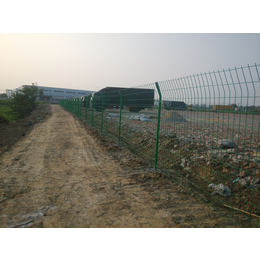 新乡围栏-超兴金属丝网-水源地围栏