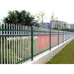 临朐远晟金属(图)、道路草坪护栏、金华草坪护栏