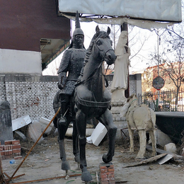 宁夏玻璃钢骑马将军雕塑,玻璃钢骑马将军雕塑定做,永正雕塑