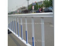 河南城市护栏，交通安全护栏，道路隔离护栏市政马路护栏.webp.jpg