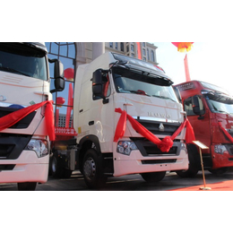 天津豪沃T7H牵引车、海港重卡汽车销售公司