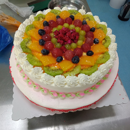 水果蛋糕艺术蛋糕培训学校邯郸常鸿学西点披萨法式