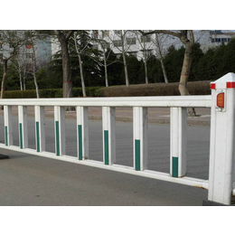 河北宝潭护栏|天津市政道路护栏网|市政道路护栏网材质